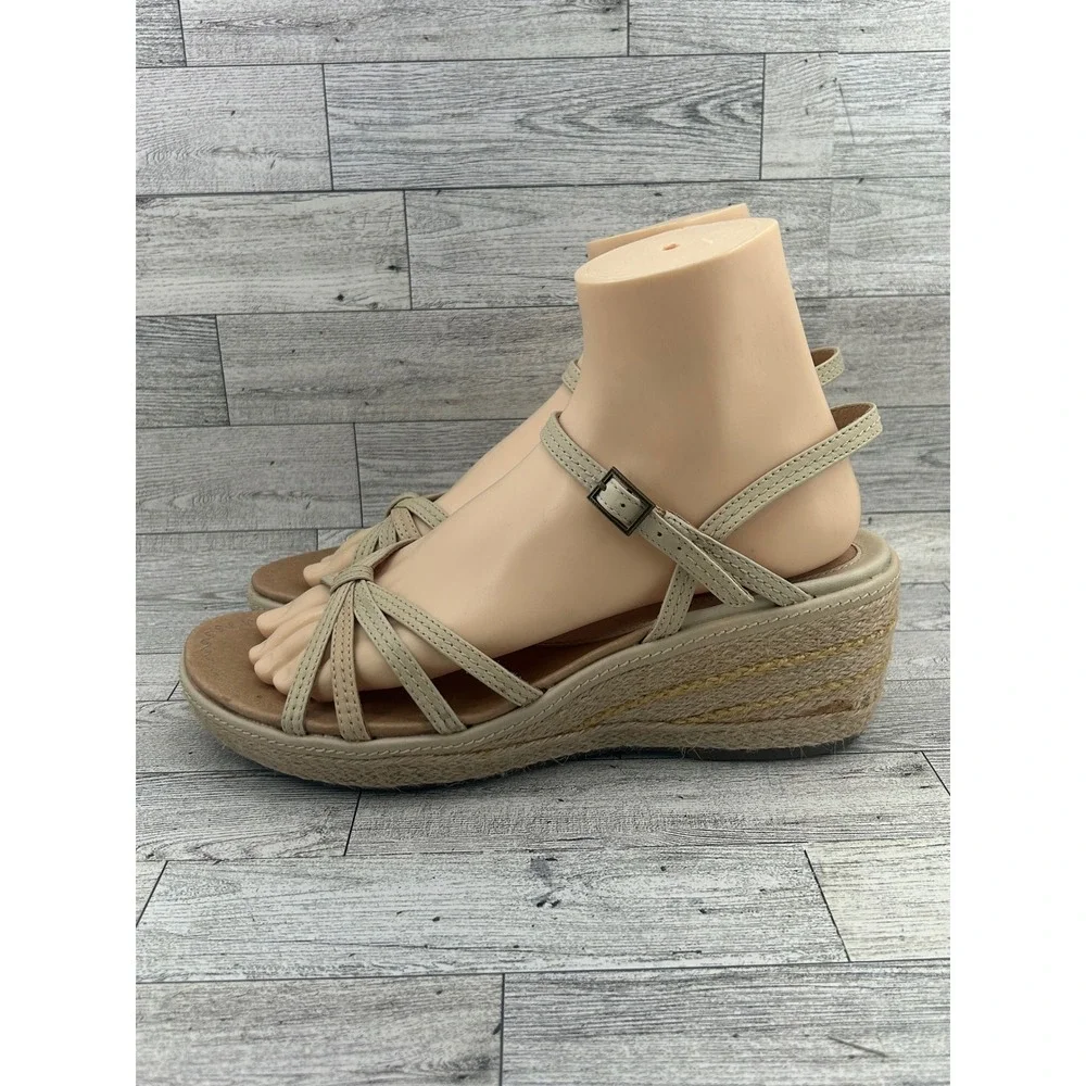 Clarks Artisan Collection Wedge Sandals Adjustable Strap Beige Size‎ 9M